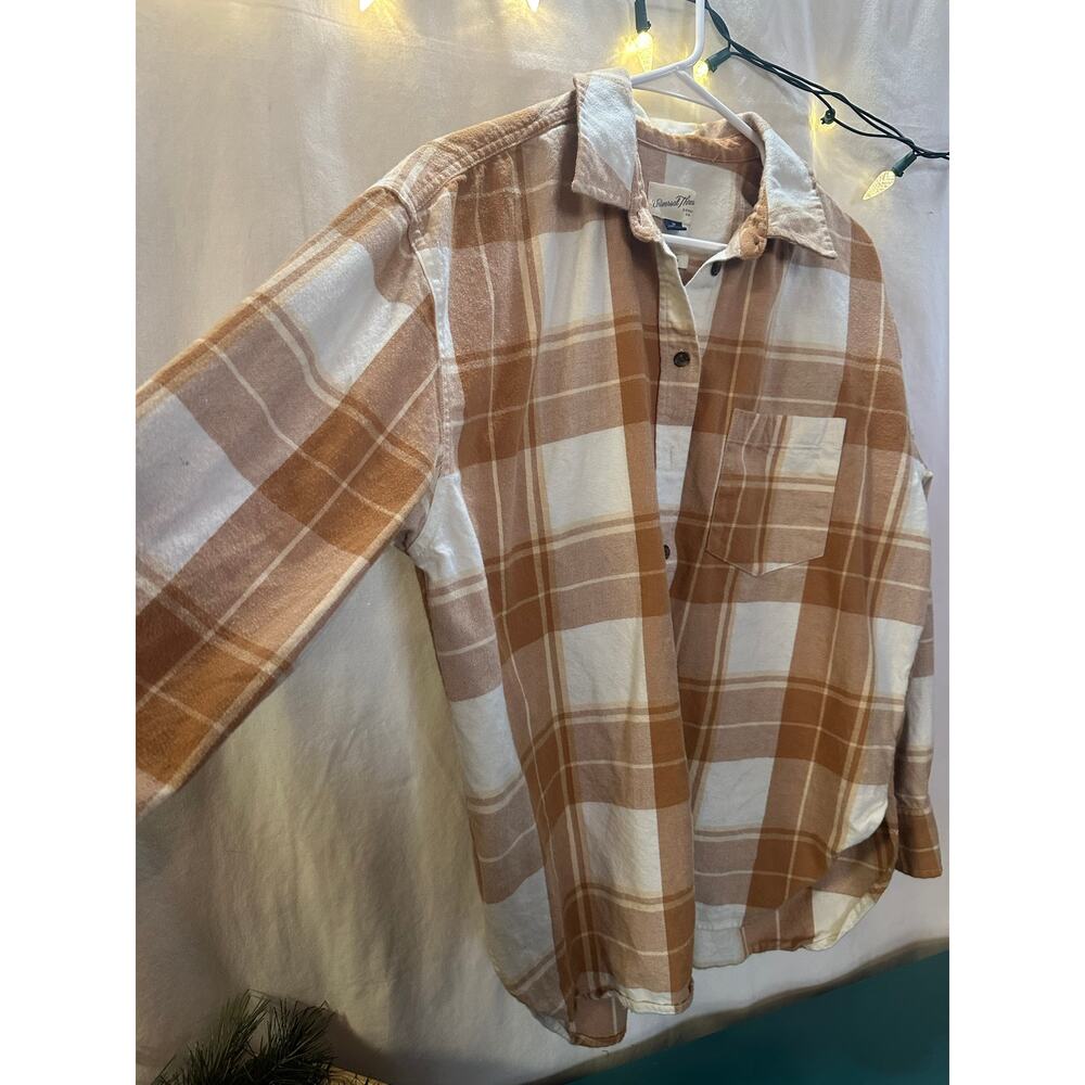 Universal Thread Co. Oversized Plaid Flannel Shirt Jacket | Size Medium - Picture 3 of 7